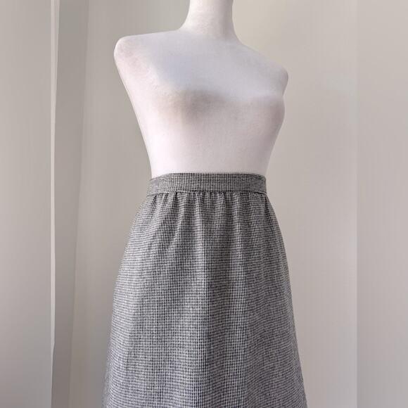 Vintage ‘80s Jonathan Logan Black & White Wool Blend Textured A-Line Midi Skirt - Picture 4 of 9